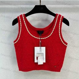 Créateur gilet de tshirt pour femmes 2024 début de printemps Nouvel âge Réduire les filles petites lettres parfumées boucle métalle