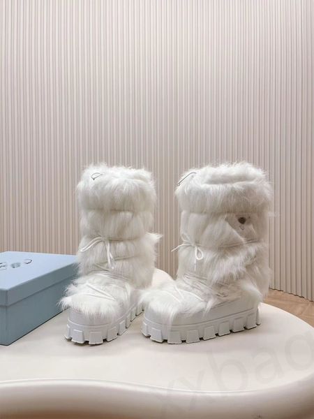 Luxury Shearling APRES-SKI BOOTS LETT P LOO SNOW BOOT PLAQUE CHEKLE SLIP SLIP ROUND