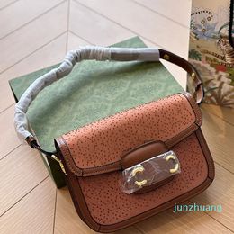 Designer -Femmes Selle Sac Classique Lettre Plein Sac À Main Bourse Rabat Messenger Bourse Épaule Bourse Zipper Pock