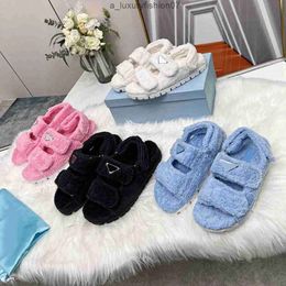 Designer dames sandalen mode Terry Doek Muildieren platte slippers Winter Warm Rubber Slide Sandals Claquettes en Tissu Maat 35-41