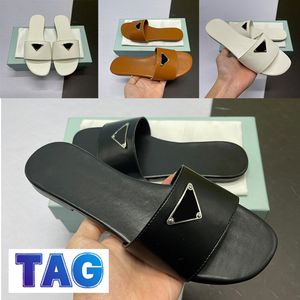 Diseñador Mujer Sandalias para mujer Logotipo de cuero Placa Diapositivas Pisos Zapatillas de diapositivas Zapatillas de deporte para mujer Zapatillas de playa blancas marrones negras Moda Tacón bajo EUR 35-42