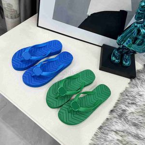 Designer Women Sandals Nieuwe kleur Falt Ladies Beach Slippers Verbracht Patronen Rubberen Bottom Ladie Beach Glaasjes Modeplatform Flip Flops
