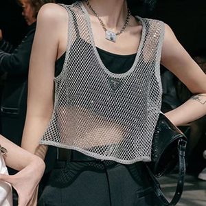 Designer Femmes Sexy Halter Party Sexy See-Through Top Top avec des découpes en maille et des strassons Heavy Duty Hot Diamond Hollow Vest Short Nouveau T-shirt de luxe Light Light Sexy