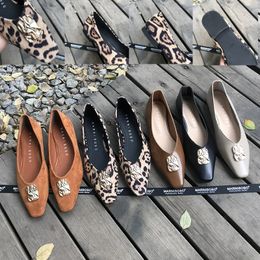 Designer damesschoenen Dames Echt leer Platte schoenen Luipaardprint metaal Dames Casual werk Balletschoenen Damesschoenen Grotere maat damesschoenen