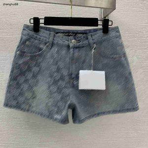 Designer femmes shorts vêtements de luxe pour dames été taille haute denim avec décoration arrière en cuir Jeans Jan 26