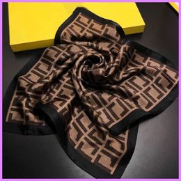 Designer Femmes Foulard En Soie Lettre De Mode Bandeau Nouvelles Foulards Marque Petit Foulard Variable Foulard Accessoires Activité Cadeau G227013F