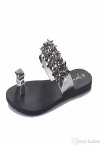 Designer Femmes Slippers Crystal Flowers Crystal Slippers with Rhinestone Summer Beach Slipper Flip Flops Sandals Fashion Ladies Flat9175896