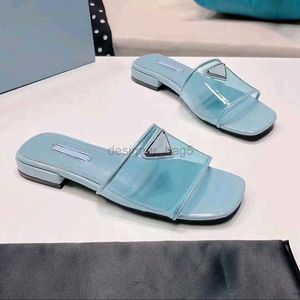 Designer Femmes Pantoufles Mode Transparent Une Ligne Avec Des Pantoufles À Talons Épais Pantoufles Pour Femmes Chaussures Pour Femmes Porter Un Talon Bas À L'extérieur