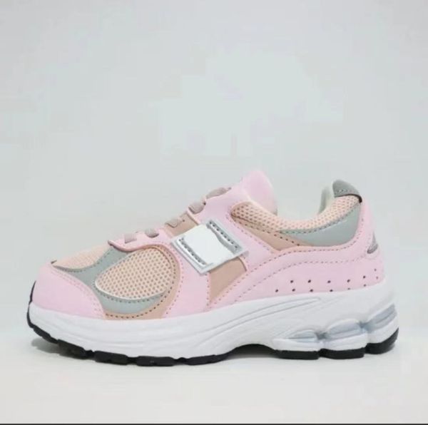 Designer Femmes Pantoufles Chaussures Chaussures de course Casual Designer Tout-petits Baskets en cours d'exécution Baskets de sport 2023 nouveau rose plus blanc L6