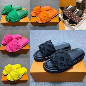 Diseñador Mujer Zapatillas Verano Negro Playa Sandalias planas Pareja Piscina Almohada Casual Cuero Mula Almohadillas Fácil de usar Estilo Zapatillas Puesta de sol Acolchado Correa delantera Sandalias