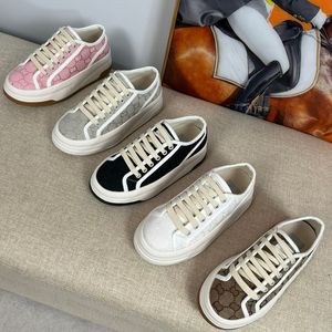 Designer damessneakers roze originele canvas hoge schoenen Klassieke canvasschoenen voor dames Tennisschoenen met veters Mode canvas sneakers Casual schoenen om te wandelen