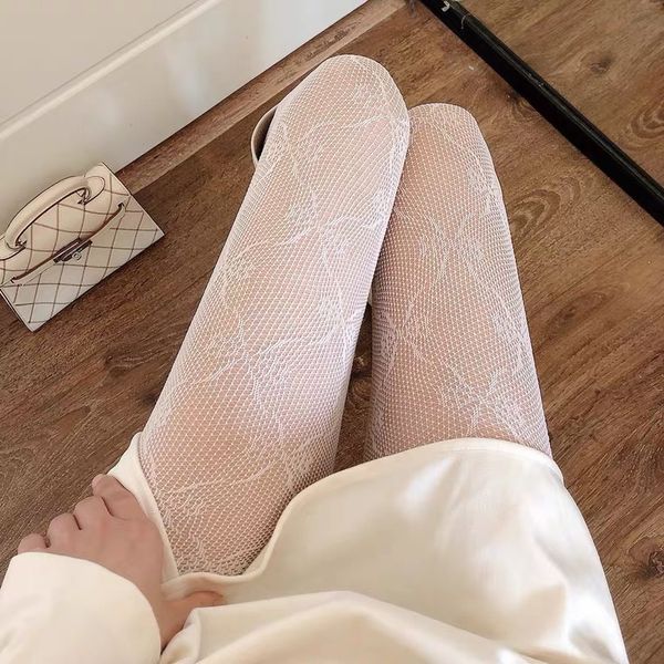 Designer Femmes chaussettes noir blanc creux de la lune à pêche à pêche à la lune Lolita Gothic Mesh Stockings Sexy Collns Serrera Pantyhose dames Stockings Silk 3 Packrsdz