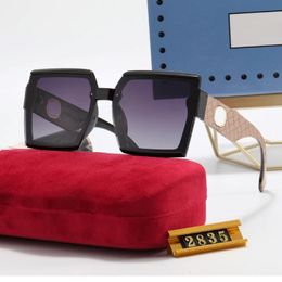 Gafas de sol de diseño para mujeres Diseño popular para mujeres Forma retro gafas de marco de ojo de gato