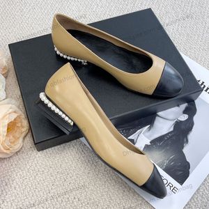 Diseñador para mujer Bailarinas Pisos Zapatos de vestir Perla blanca Tacones bajos Carta Resbalón en zapatos casuales Clásico Negro Alpargata Zapatos de lona Diseñador famoso Botines de mujer