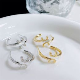 Designer Womens Big Circle Stud Simple Hollow Out Ored Oreing Boucles d'oreilles Hoop High Quality