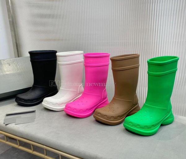 Designer Boots Femmes Pluie en caoutchouc Plateforme de botte de pluie d'hiver Slip-on Half Pink Black Green Focalistic Cross Outdoor Luxury Snow Boties S Caiga7447256