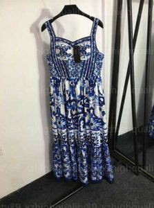 Diseñador ropa para mujer vestidos de verano para mujeres impresa azul falda larga celadon vintage halter halter maneveless diseñadores diseñadores de diseñadores 55