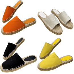Chaussures de pêcheur pour femmes Designer Sandales Été célèbre Slider Flat Bright Black Leather Strap Buckle Knitted Shoe Quilted Breathable Beach With Box Size 35-41