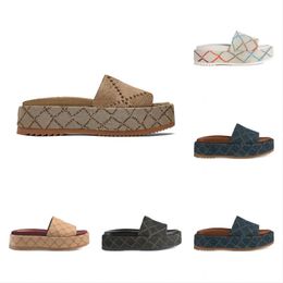 Diseñador para mujer sandalias para hombres zapatillas deslizizas de deslizamiento de deslizamiento de lujo de lujo espeso bordado impreso gelatina de cuero de goma de cuero para mujeres zapatos