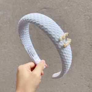 Designer Dames Haar Hoepel Wafel Mode Spons hoofdband Meisje Eenvoudige Veelzijdige Kleur Blok Haaraccessoires Stijl Haarspeld Populaire Merk Geschenken