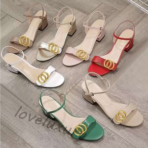 Designer dames hak sandalen zomer luxe dikke hoge hakken sandalen met enkelgesp hoge midden hakken paardenbit sandaal designer hak strand sexy bruiloft 7cm