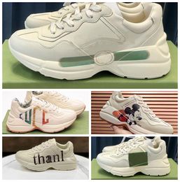 Designer schoenen Rhyton Sneakers Vintage Mens Dames canvas schoenen platform Gedrukte letter Sneakers Strawberry 35-46