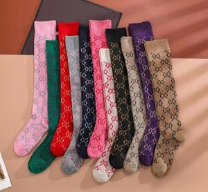 Designer Womens Mens Chaussettes luxe lettre G Sock mode rues senior confortable genou jambe chaussette haut bas