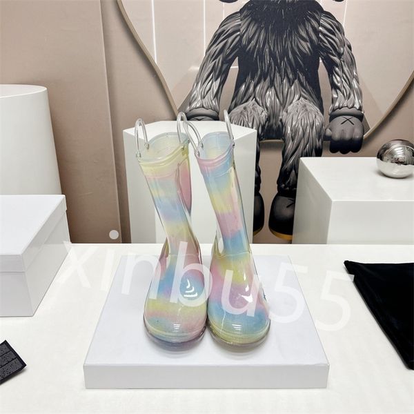 Designer Womens sandales en cuir véritable chaussures d'été mode bottes de pluie lumineuses