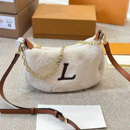 Bolsos de hombro de diseñador para mujer, bolsos de cuero de lana sobre la luna, monederos de peluche de felpa, cadena de moda, bolsos de mano, bolso cruzado