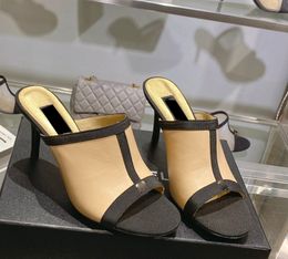 Designer Damesslippers Naaldhak Lekke teen Sandaal Schapenvacht Slippers met volledige wreef Kantoorschoenen voor bruiloften