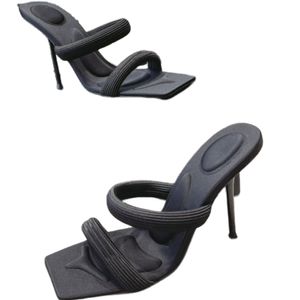 Designer dames vierkant teen sandalen zomer beroemde brede stilett hak heldere zwarte schuifregelaars lederen riemschoen gewatteerde pumps strand 5 cm 7cm 10 cm met doos maat 35-41