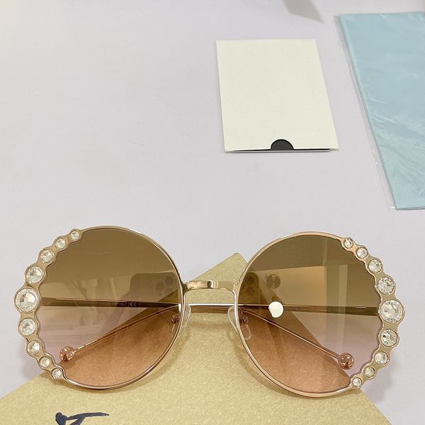 Diseñador para mujer Gafas de sol 0324S Marco de alambre de oro redondo con decoración de diamante Moda de lujo Marca de lujo Gafas de sol Fiesta de cumpleaños Compras UV400 con caja