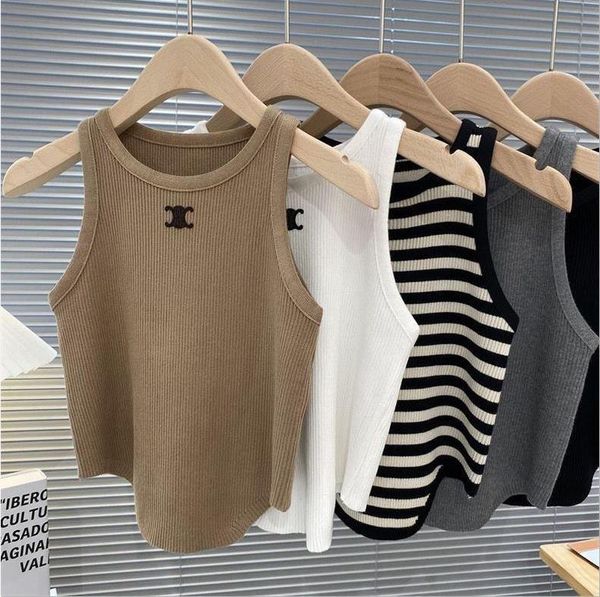 Designer Womens Tops t-shirts Summer Femmes Tops Tees Top Top Brodery Sexy Off Black Casual Sans manches Backless Top Shirts Solid Stripe Couleur