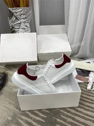 Designer Dames Travel Leather Lace-Up Sneaker Fashion Lady Running Trainers Letters Woman Shoe Flat Gedrukte Gym Sneakers2023