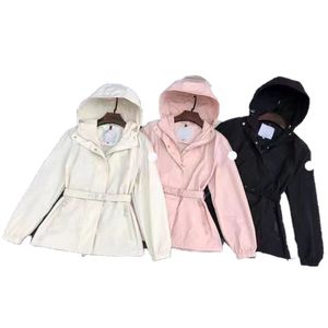 Veste de Trench pour femmes de créateur printemps/été veste à capuche avec Badge brodé ceinture mince mode Sport décontracté veste de Trench mince