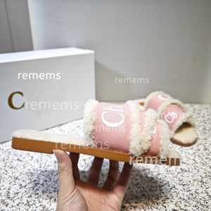 Designer Femmes Woody Sandales Fluffy Plat Mule Diapositives Beige Blanc Noir Rose Dentelle Lettrage Toile Pantoufles De Fourrure Floue Chaussures De Maison D'été Femmes Célèbres 36-41