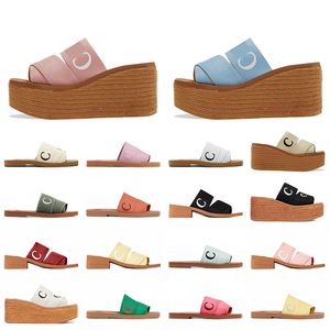 Sandalias de diseñador Woody Mujeres famosas Deslizadores Woodys Alpargata Cuña Lino bordado Mula plana Rosa Blanco Negro Mocasines Zapatillas Plataforma Tacones altos Diapositivas