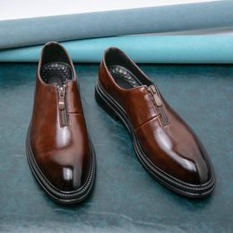 Noveau de créateur zipper BRWON Black Design Point Mariage Oxford Chaussures Men Modes décontractés Footwes Forwes Footwear Zapatos H