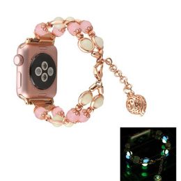 Diseñador Bling Diamon Luminous Women Watch Bands Correa de pulsera para Apple Watch S1 S2 S3 S4 38 40 42 44 mm Reloj inteligente Pearl Belt Buckle GSZ526 DesignerF3T0F3T0