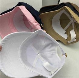Chapeaux de créateurs de créateurs casquette de baseball brodée femme été casquette décontractée cent prendre protection solaire chapeau de soleil 7colors G84O FLCV
