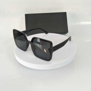 Lunettes de soleil de mode de créateur pour femmes, lunettes de soleil de styliste de marque, lunettes UV400, lunettes carrées, cadeau 2024 2DLV