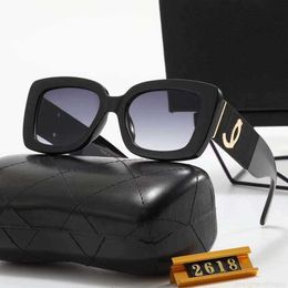 Lunettes de soleil noires de luxe pour hommes lunettes femme lunettes de protection UV400 lentilles en verre véritable or PC plein cadre conduite pêche ensoleillée avec boîte d'origine chat touristique