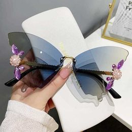 Designer luxe papillon sans monture lunettes de soleil femme marque design diamant perle lunettes de soleil nuances dégradées pour femme Oculos De Sol Uv400 6ZYK