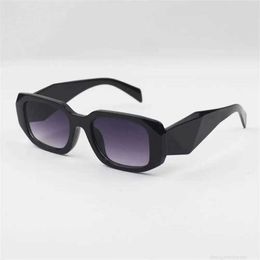 Lunettes de soleil de luxe de concepteur pour hommes classiques lunettes de soleil à monture complète pour femmes hommes classiques belles lunettes de tête lunettes de soleil cadre rétro UV400 lentille style U