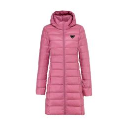 Diseñadores 2023 Abrigo de chaqueta de mujer Sudaderas con capucha Parkas de invierno Abrigos Carta de moda clásica A prueba de viento Cálido Puffer Outerwear Outerwear White Duck Down Parejas Sudadera