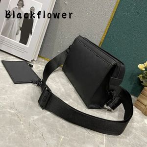 Diseñadores Bag Men Bolsas de mensajero Men Totas Bolsas Crossbody Bolsas de reverso de lienzo de cuero Bolso de hombro de cuero con billetera de bolso Mochila para mujeres Mochila 46602 30233