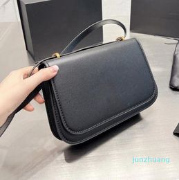 Bolsos de diseñador Luxurys Mujer 554 El bolso de mensajero de un solo hombro Bolso de mano grande Cartera de cuero crossbody bolso clásico encanto monedero versátil Tienda de fábrica buena