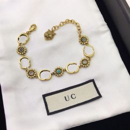 Designer-Armbandkette, Luxus-Vintage-Armbänder, Goldfarbe, Blumen-Buchstaben-Armband, Mode, Damenschmuck, hochwertige Schmucksachen286V