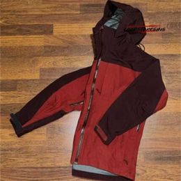 Ontwerpers Brand Windscheper Hooded Jackets Jacket Red Medium Rain Shell Style Hooded O2AE
