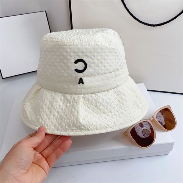 Designer Eimer Hüte Luxus Casquette Hüte Für Männer Mode Frauen Seersucker Hut Schwarz Weiß Fischer Kappe Frühling Sommer Neue Stil kappen